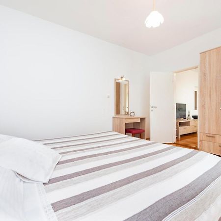 Apartments Magnolia Ровінь Екстер'єр фото