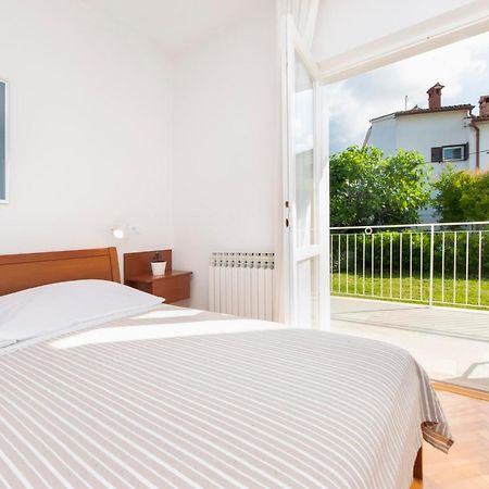 Apartments Magnolia Ровінь Екстер'єр фото