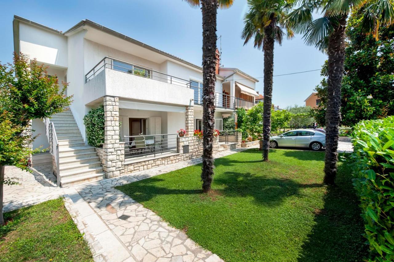 Apartments Magnolia Ровінь Екстер'єр фото