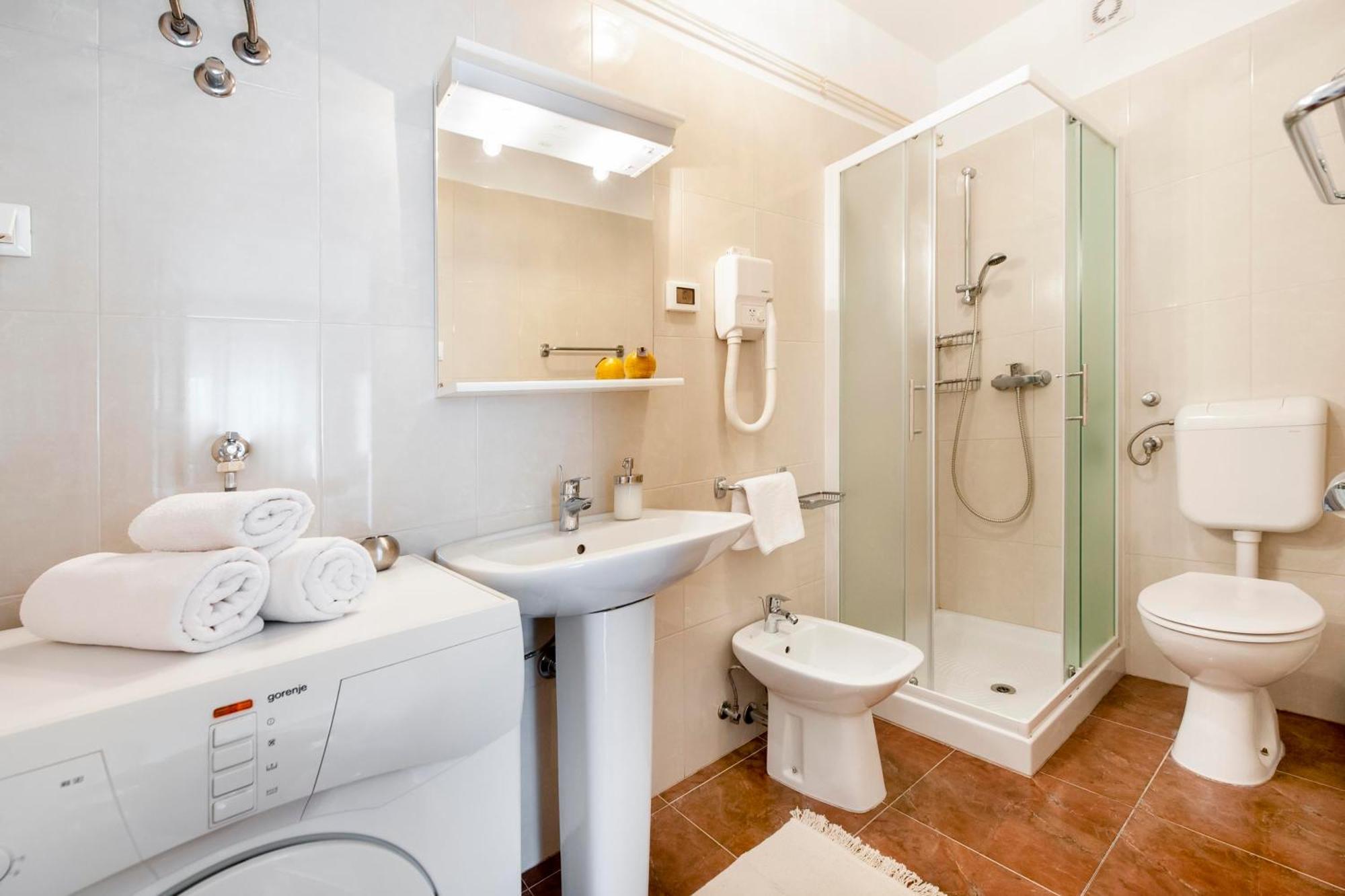 Apartments Magnolia Ровінь Екстер'єр фото
