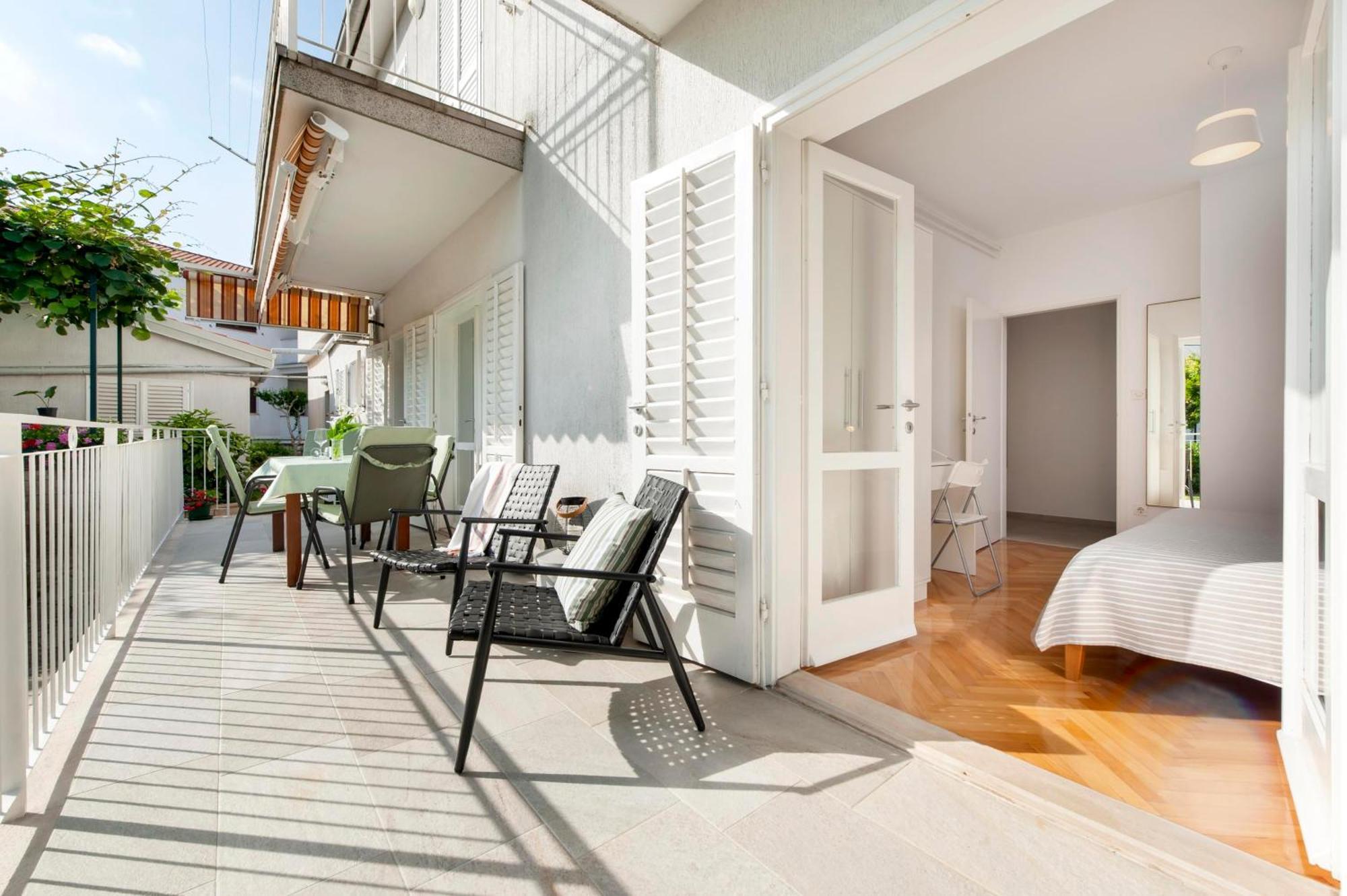 Apartments Magnolia Ровінь Екстер'єр фото