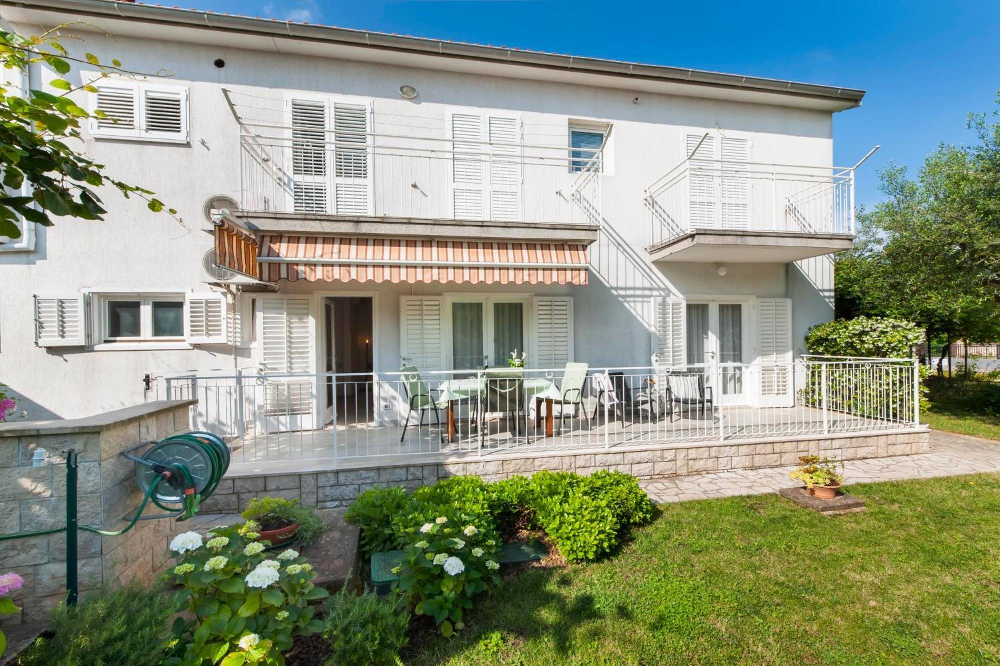 Apartments Magnolia Ровінь Екстер'єр фото